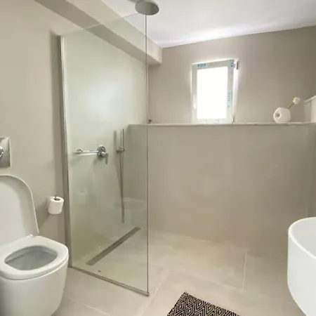 Oculus Mykonos Ii *